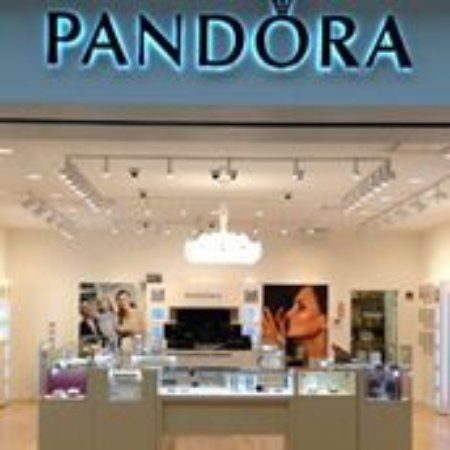PANDORA Cape Cod Mall